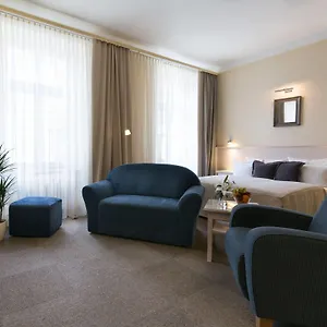 Otel Unitas Prag